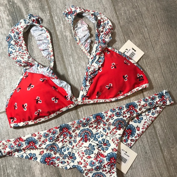 Billabong Other - 🔥🔥BILLABONG - FLORAL AWAY BIKINI SET🔥🔥